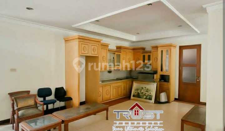Rumah Mewah 2 Lantai di dalam Perumahan Bintaro Sektor 1 2
