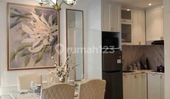 Rumah Townhouse Bergaya Eropa di Area Strategis Jakarta Selatan 2