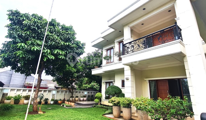 Rumah Hook Mewah, Terawat dan Siap Huni Dalam Komplek Kawasan Veteran, Jaksel