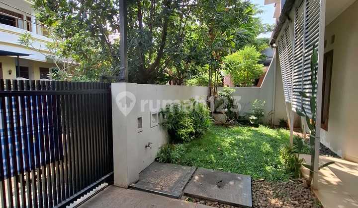For Rent: Nice and Ready-to-Occupy House in Bintaro Sector 2 Housing