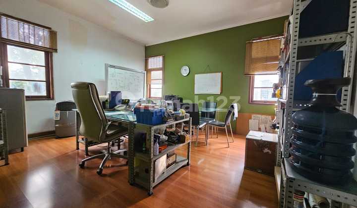 House and Business Place with Cool Layout in Cirendeu Raya