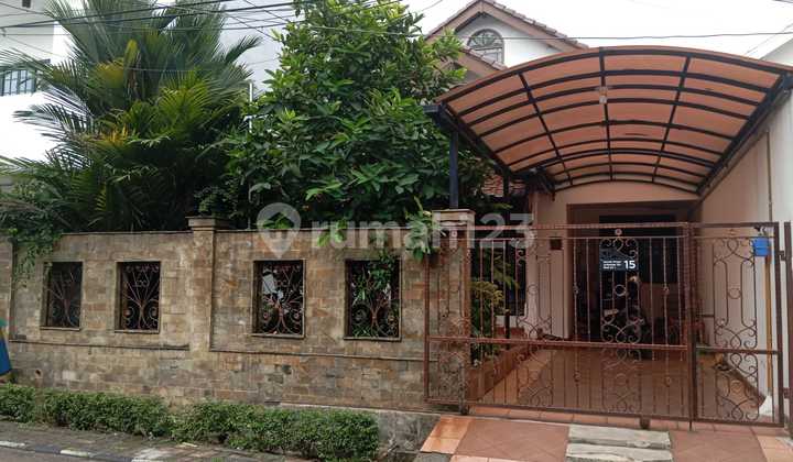 Rumah Siap Huni dan Bagus Dalam Komplek Bintaro Sektor 3A Rumah Siap Huni dan Bagus Dalam Komplek Bintaro Sektor 3A