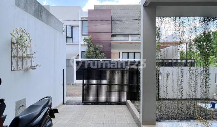 For Sale Cheap House in Cirendeu with SHM, near Public Facilities.