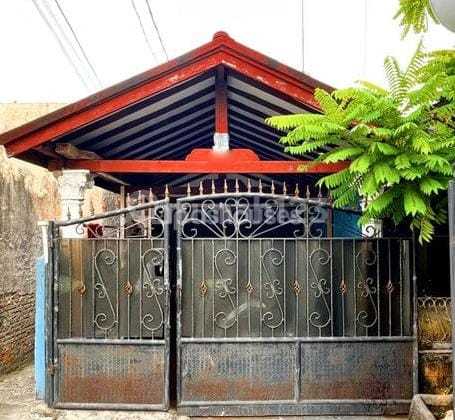 2 Rumah Gandeng - Rumah Induk + Rumah Kontrakan Lokasi Menteng Dalam