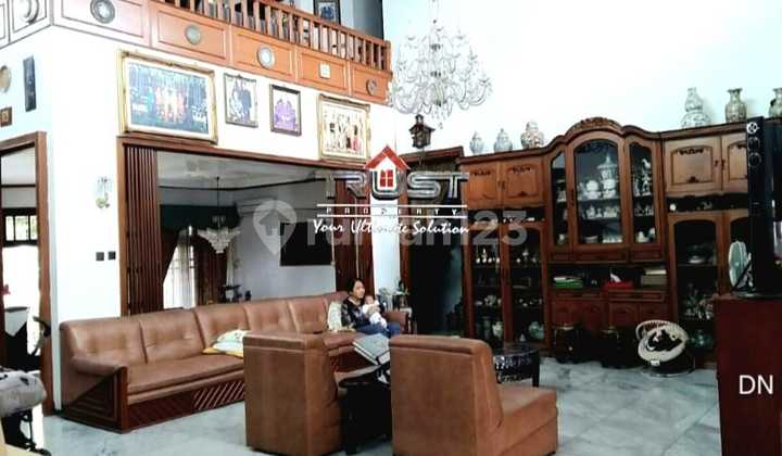 Dijual Cepat Rumah Murah Dengan Taman Luas di Bintaro Sektor 1