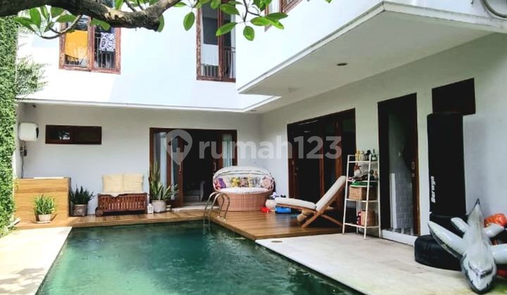 Dijual Rumah Kolam Renang Bintaro Jaya Sektor IX