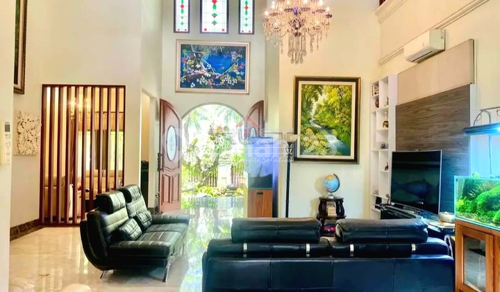 Rumah Mewah Strategis Kawasan Jakarta Selatan 2