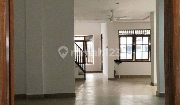 Rumah Nyaman Cluster Bintaro Sektor 2 Dekat Mesjid