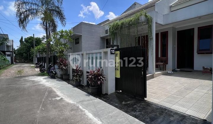 Modern Minimalist House in Cirendeu, South Tangerang 2