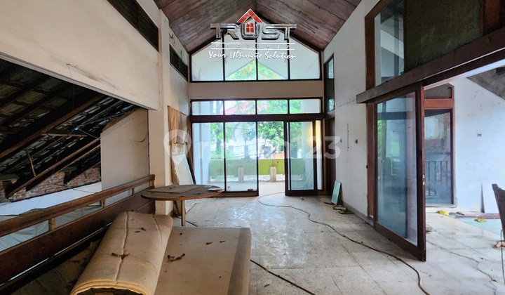 Rumah Ancur Hitung Tanah Di Kebayoran Baru Jakarta Selatan