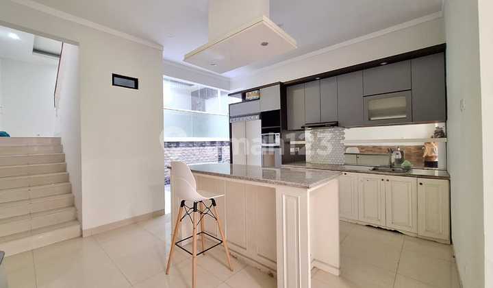 Rumah Di Cluster Mewah Kebayoran Bintaro Jaya Tangerang Selatan
