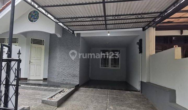 Rumah 2 Lantai Bagus Semi Furnished SHM di Bintaro Pesanggrahan Jakarta Selatan, Jakarta Selatan 2