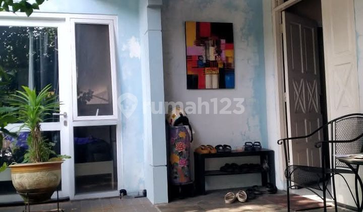 Rumah Butuh Minim Renovasi 2 Lantai Lokasi Startegis SHM di Sektor 3A - Bintaro 2