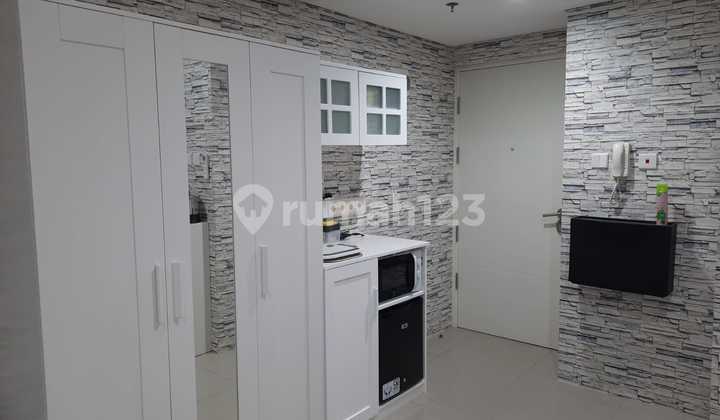 1 Bedroom Studio Apartment Fully Furnished Ready to Occupy Nice Breeze Bintaro 1 Bedroom Studio Apartment Fully Furnished Ready to Occupy Nice Breeze Bintaro