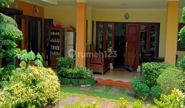 Rumah dalam cluster di Sektor 9 2