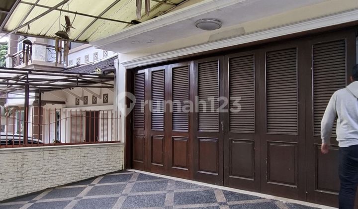 Rumah Bagus 2 Lantai Semifurnishd Siap Huni Di Rempoa Ciputat Timur