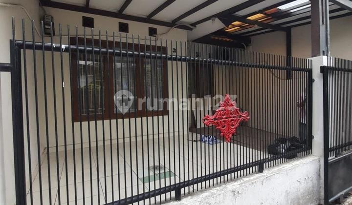 1-Story House in a Comfortable Location, Flood-Free in Graha Bunga Bintaro 1-Story House in a Comfortable Location, Flood-Free in Graha Bunga Bintaro