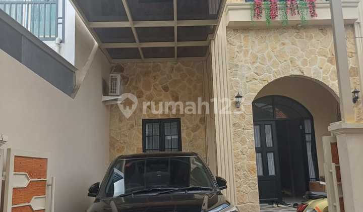 Rumah Bagus Siap Huni 2 Lantai SHM di Kebayoran Lama 2