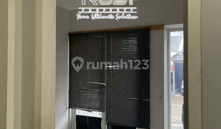 Dijual Cepat dan Murah Rumah Dalam Cluster 2 Lantai Siap Huni di Graha Raya Bintaro 2