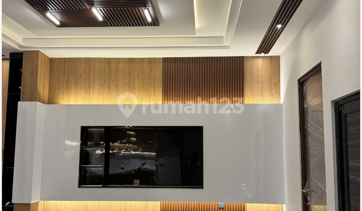 Brand New 3-Story Fully Furnished House Ready to Occupancy with SHM in Jagakarsa, South Jakarta 2