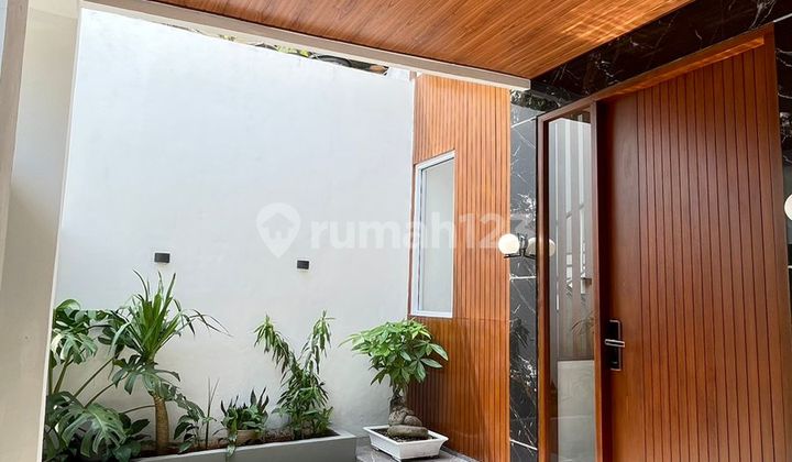 Rumah Bagus Baru Di Renov 2 Lantai Siap Huni Sektor 9 1