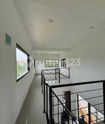  Rumah Unfurnished SHM - Sertifikat Hak Milik Bagus 2