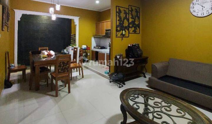 Dijual Rumah Town House Full Furnished Di Sektor 7 2