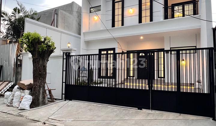 Rumah Bagus Brandnew 2 LT Semifurnish Open Space Design Siap Huni Dibsd