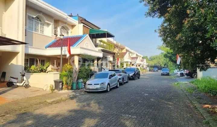House in an Elite Housing Complex, East Ciputat, Bintaro House in an Elite Housing Complex, East Ciputat, Bintaro