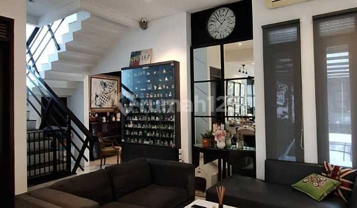 Rumah Bagus Nyaman Bebas Banjir 2 Lantai Semifurnish SHM di Sektor 9-Bintaro