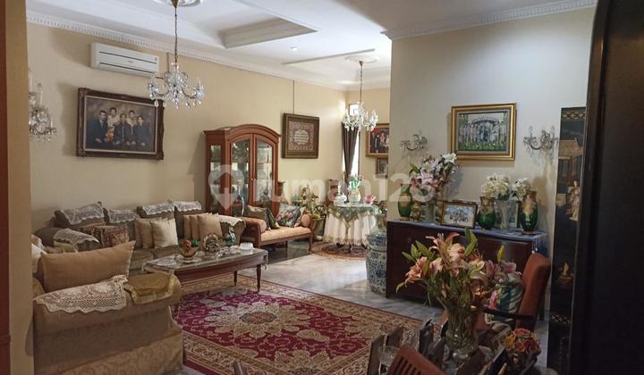 Rumah Bagus 2 Lantai S'pool Siap Huni Lokasi Startegis SHM di Sektor 3 - Bintaro 2