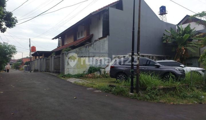 Tanah Hook Dalam Komplek Tanah Datar Siap Bangun di Petukangan SHM