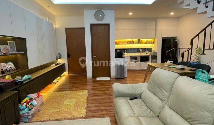  Rumah Unfurnished Bagus SHM - Sertifikat Hak Milik di Rempoa 1