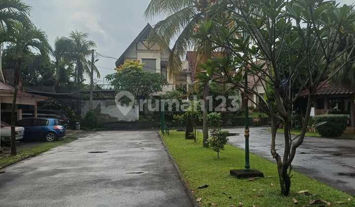 Rumah Cantik Unik Estetik, Luas, Kokoh Berdesign _Open Space di Cluster Elit 2