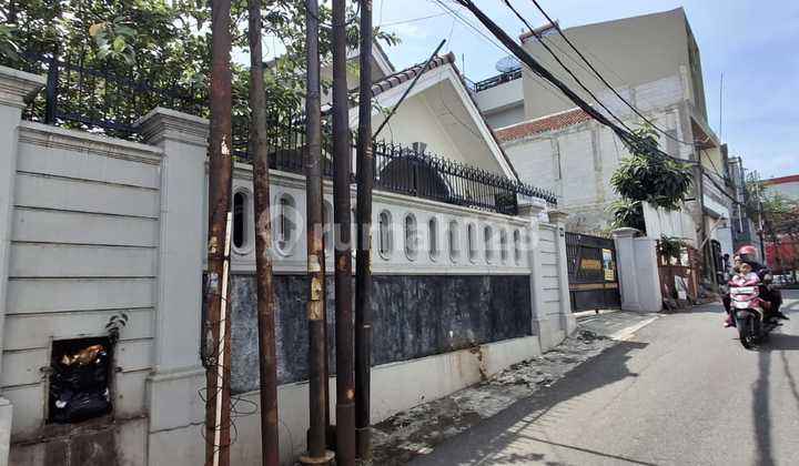 Rumah 2 Lantai Siap Huni Komp Pertanian Lebak Bulus