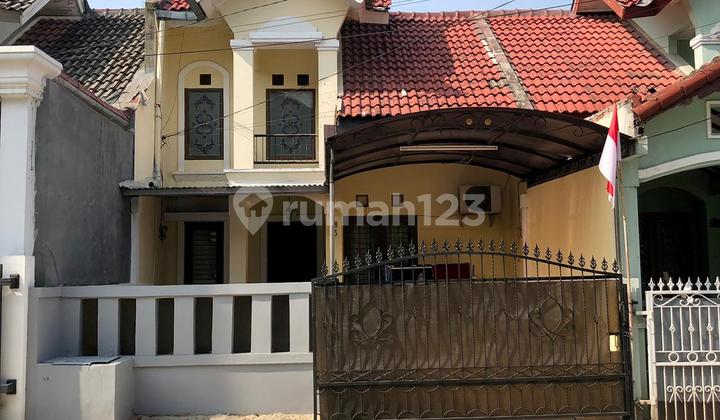 Two-Story House in a Cluster Ready for Occupancy in Pamulang Two-Story House in a Cluster Ready for Occupancy in Pamulang