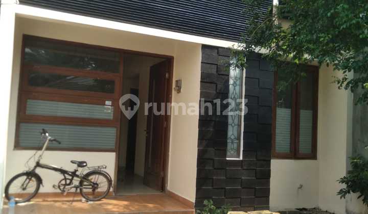 Dijual Segera Rumah Dekat Kampus Upj Bintaro, Cluster, Strategis