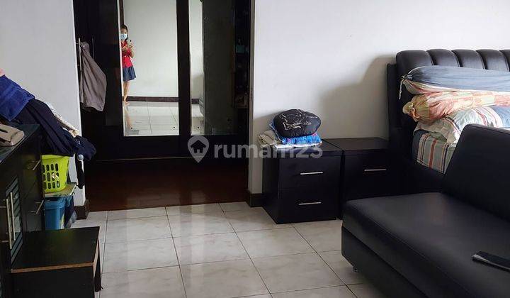 DI JUAL RUMAH 3 Lantai di Regensi melati mas. BANGUNAN MANDIRI 2