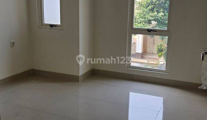 Disewakan Rumah Flamingo Gading Serpong. 3br Bagus. Masih Baru 2