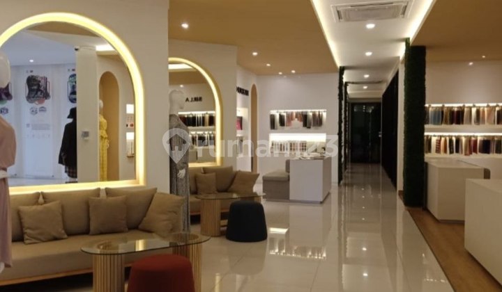 BUSINESS SPACE ON MAIN ROAD JL. DAGO BANDUNG CITY