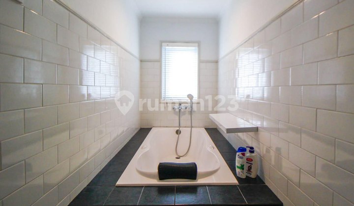 RUMAH CANTIK SIAP HUNI DI SAYAP JL. CIKUTRA DEKAT GASIBU KOTA BANDUNG RUMAH CANTIK SIAP HUNI DI SAYAP JL. CIKUTRA DEKAT GASIBU KOTA BANDUNG