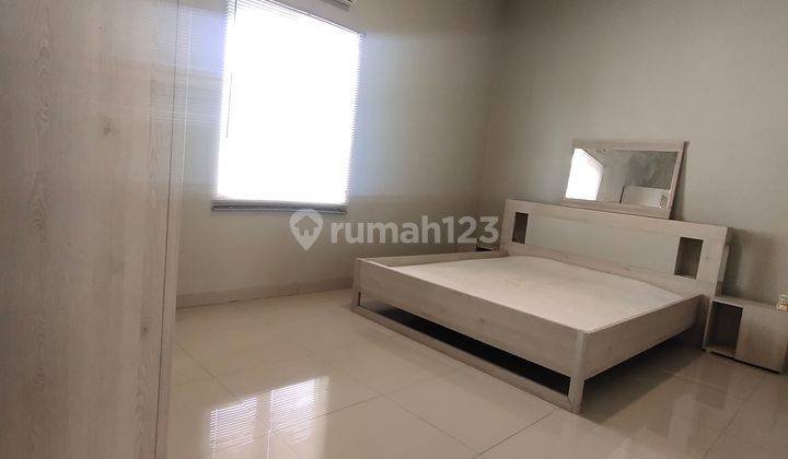 Rumah Cantik Minimalis 2 Lantai di sayap jl. riau SHM 2