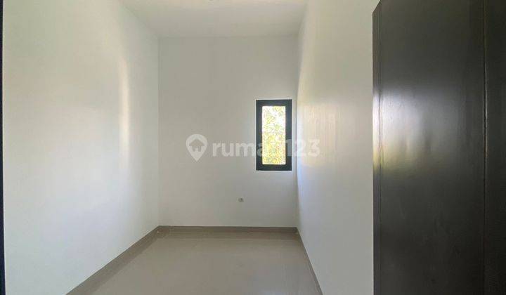 Rumah Cantik Minimalis Modern 2 Lantai di Turangga 2