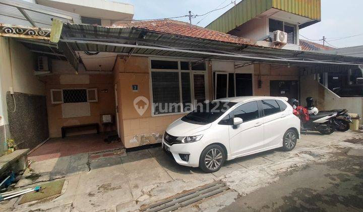 Rumah Lama Kokoh Siap Huni 2 Lantai Di Sayap Pajajaran  2