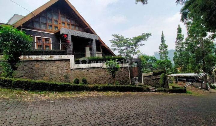 Rumah Mewah di Dago Kota Bandung 1