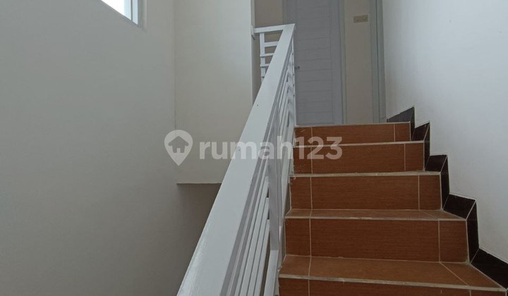 Rumah Minimalis Di Komplek Di Ciwaruga Dekat Setiabudhi,bandung 2