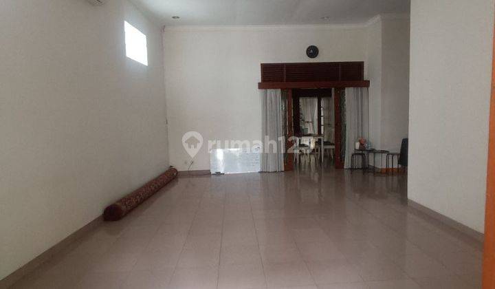 Rumah Siap Huni di sayap jalan Riau kota bandung, cocok untuk kantor 1