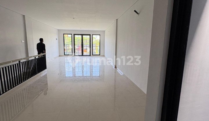 NEW SHOPHOUSE IN KIARA ARTHA PARK, BANDUNG CITY, NEAR RIAU ROAD AND ANTAPANI