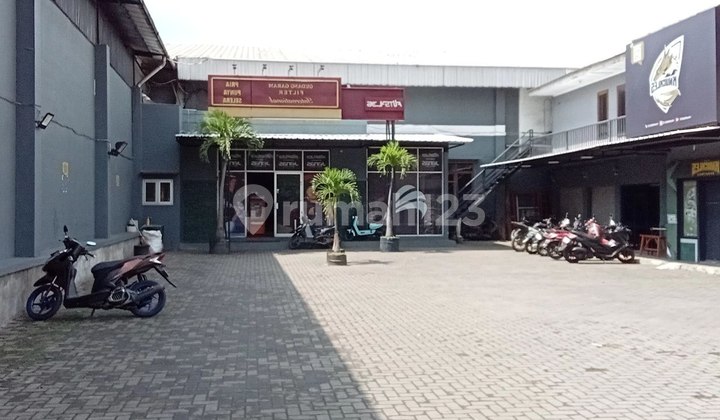 RUANG USAHA, LAHAN DAN GEDUNG OLAHRAGA DEKAT ANTAPANI KOTA BANDUNG