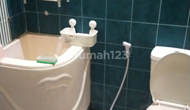 Rumah Kokoh 2 Lantai Dekat Kiara Artha Park dan Antapani